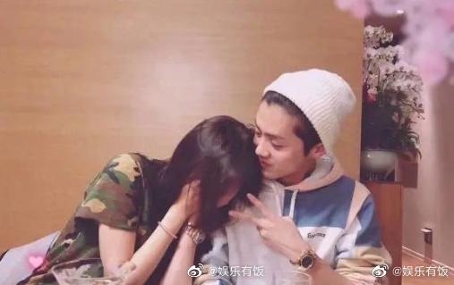 琳娜整理房间