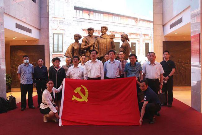 四季时尚的沫沫