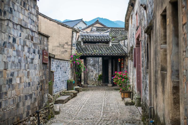 为什么会控制不住自己脾气，然后又很敏感，又缺乏安全感